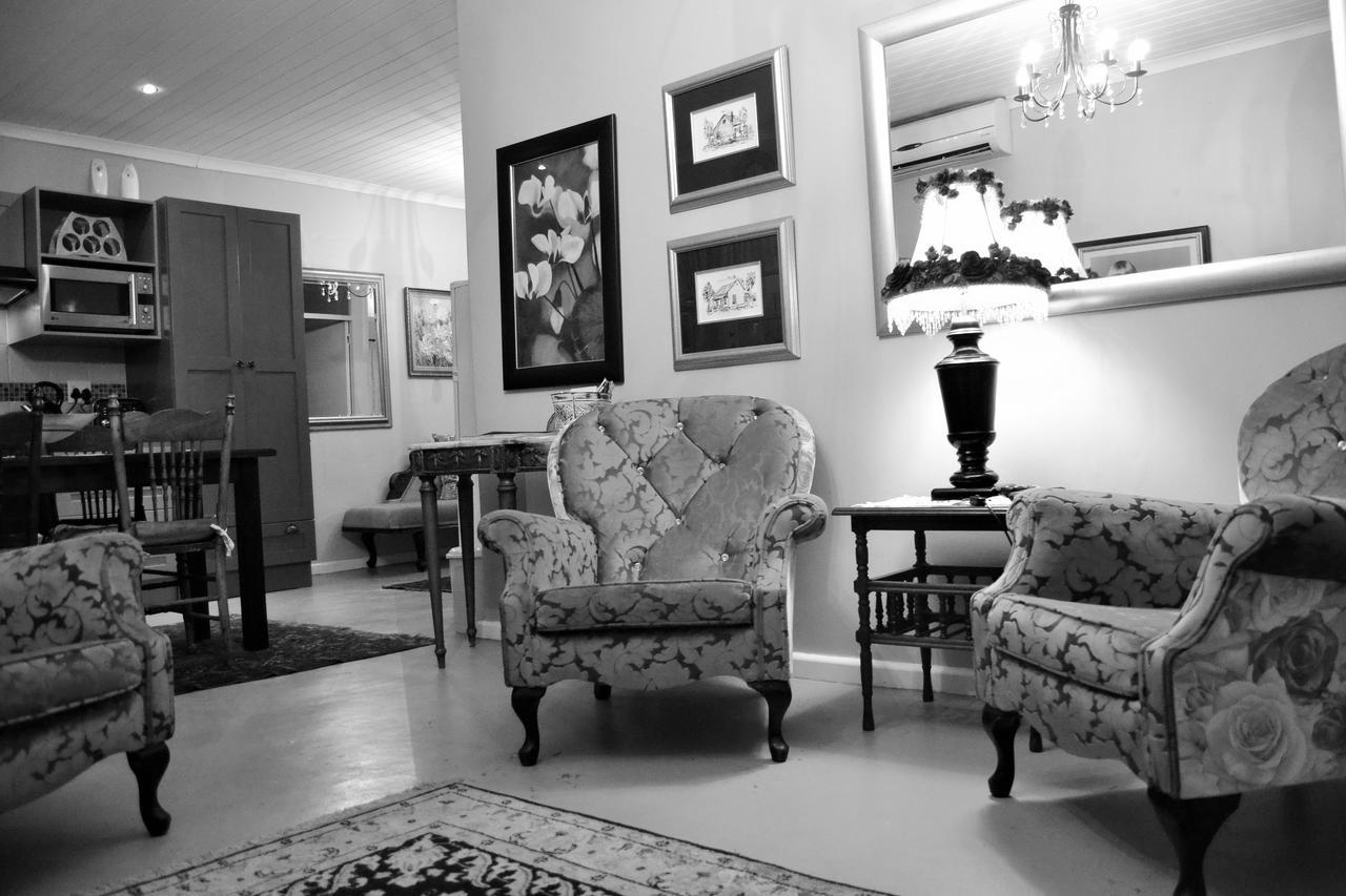 Versailles Self-Catering 惠灵顿 外观 照片