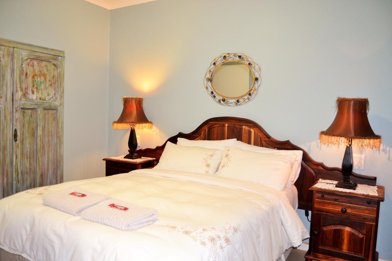 Versailles Self-Catering 惠灵顿 外观 照片
