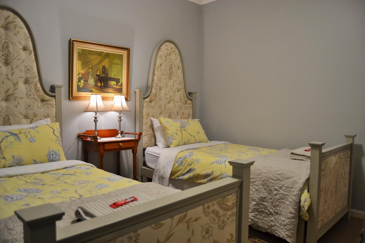 Versailles Self-Catering 惠灵顿 外观 照片